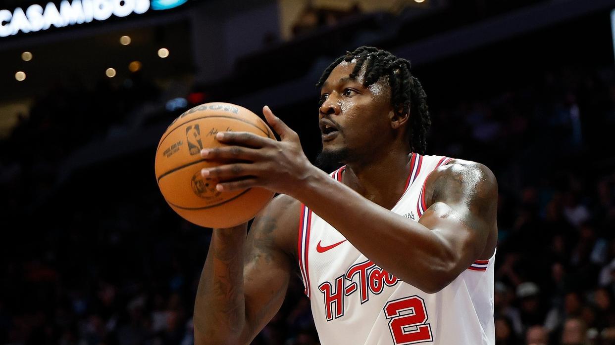 34分大胜爵士！火箭替补席迎狂欢：2阵8人登场，边缘2人组好久不见