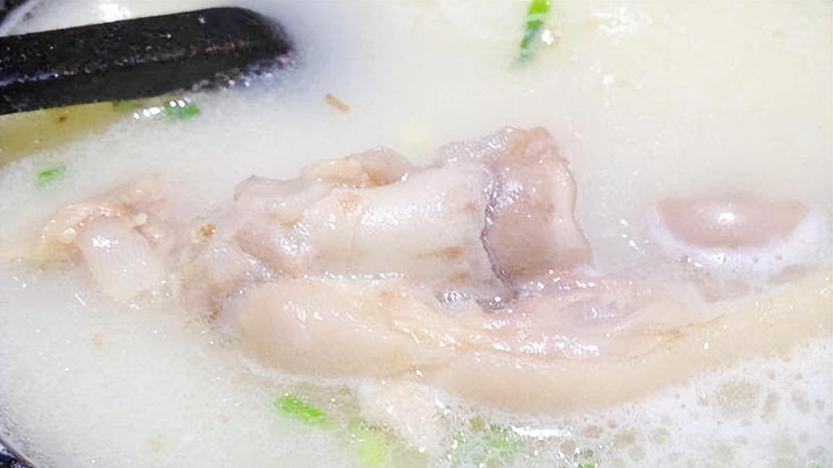 除了早餐不喝，午餐和晚餐都要喝上两大碗，最终发生了什么