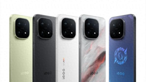 第五代骁龙8至尊版+Q3芯+2K三星直屏+3倍潜望长焦iQOO 15 Ultra已入网