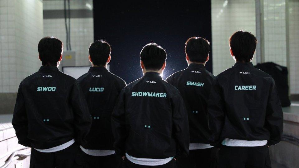 T1惨遭DK让二追三！无缘中国香港线下赛！粉丝们天塌了！