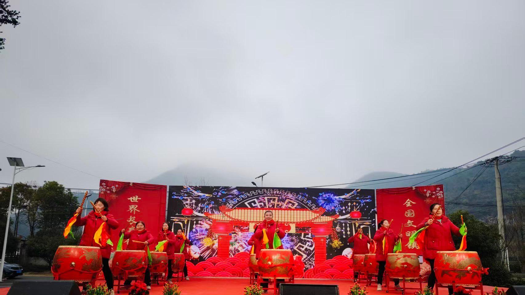 “村晚”不止是联欢——仙岛湖畔四村联办“村晚”