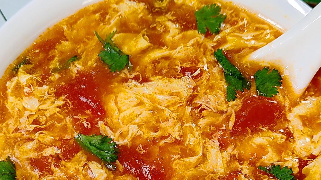 一锅番茄蛋汤的温柔时光：从外婆的厨房到都市小餐桌