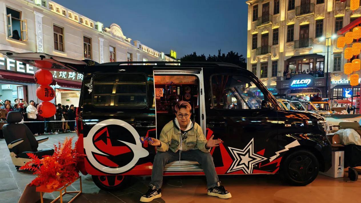 拆电视、改车、拍电影，笪屹超人：打破赛道壁垒的跨界狂人