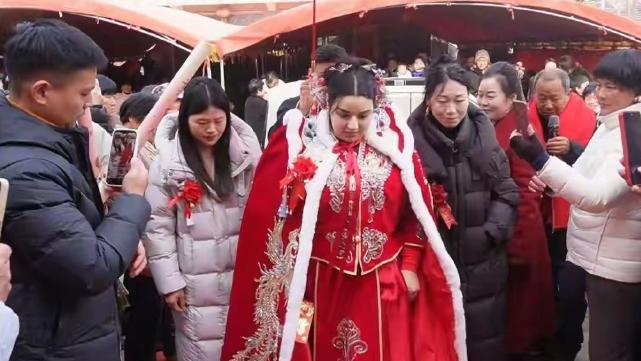 报道跨国婚姻，别总让人以为外籍女对结婚对象没有要求