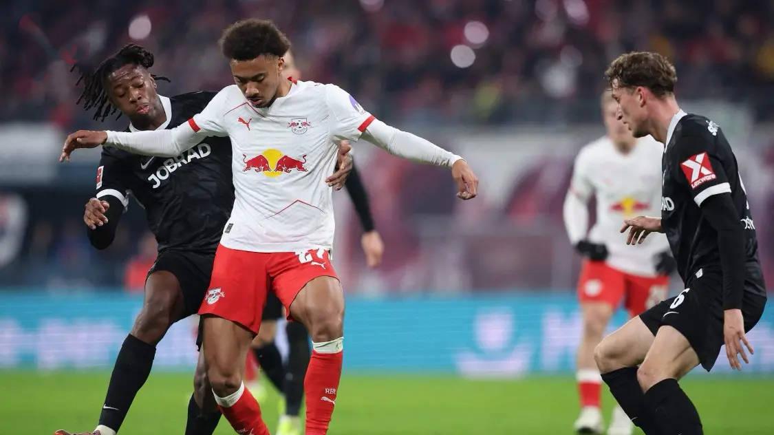 今日竞彩二串一：弗赖堡VS亨克+波尔图VS斯图加特