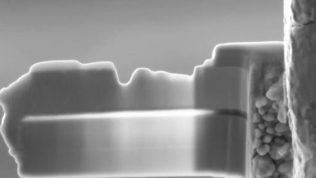 聚焦离子束分析技术-在汽车级芯片的失效分析