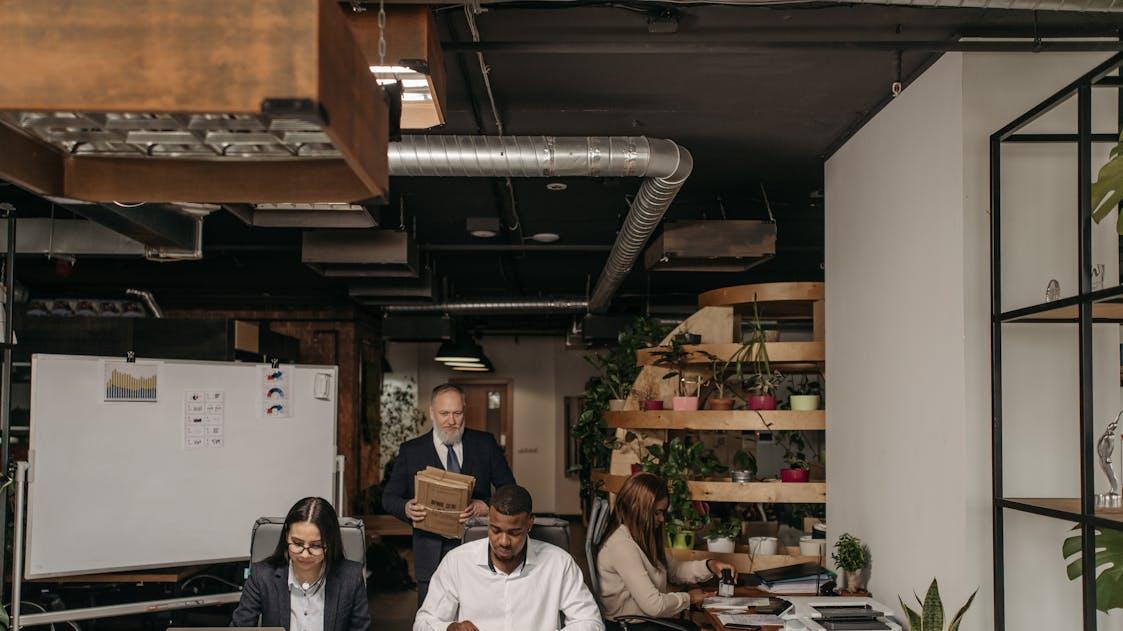 求职作品集（Portfolio）的致命雷区：如何避免触发侵权警告？