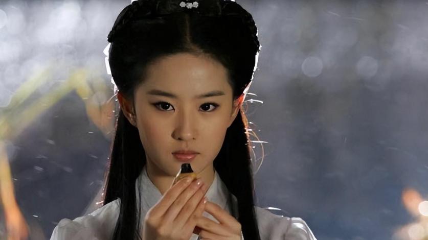绝情谷谷底那位少女，究竟是不是小龙女？