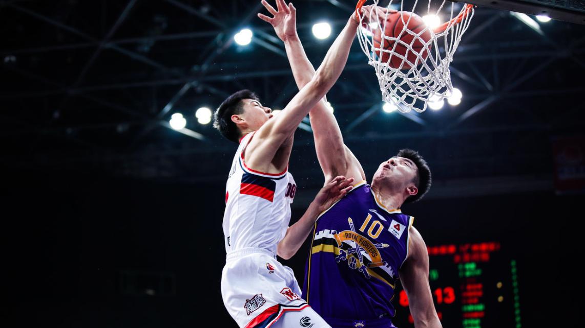 将复出助男篮+广东！崔永熙自宣已恢复100% 他会成第二个阿不都吗