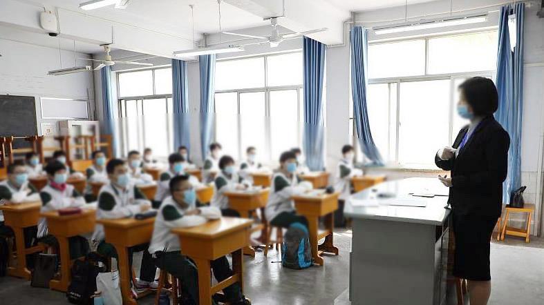 别再死磕论文了！职称评审真正加分的，是这3个“隐形项”