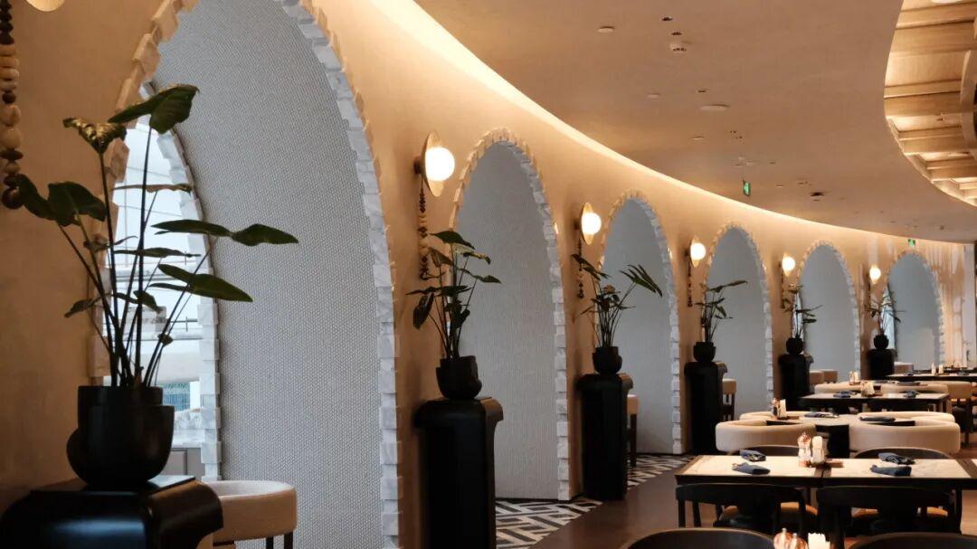 摘牌的酒店，为什么又开始纷纷挂牌？