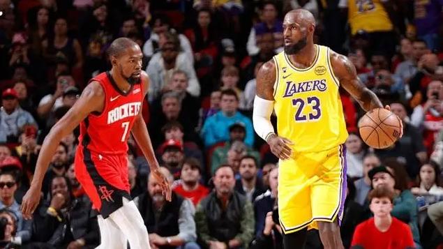 从宿敌到知己！2012年詹杜总决赛对决，14年后一个动作让无数球迷泪目