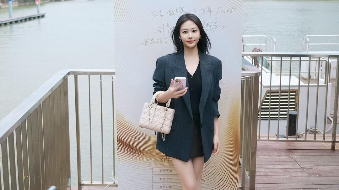 从杭州到福州：臻伊品牌龚添添女士为福延公益“福蕾”奖注入暖流