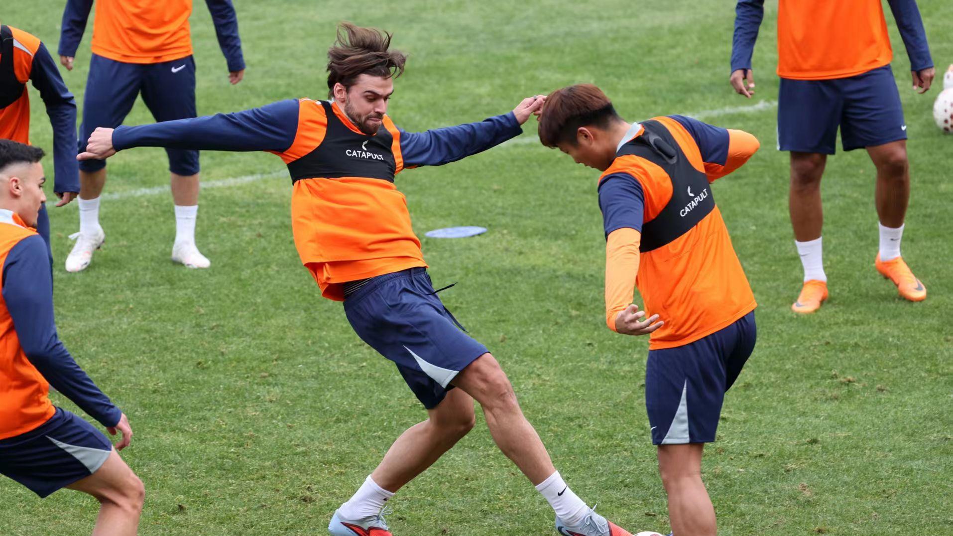 阿尔瓦罗数据出炉：全队第1, 一数据让国安金靴法比奥急眼