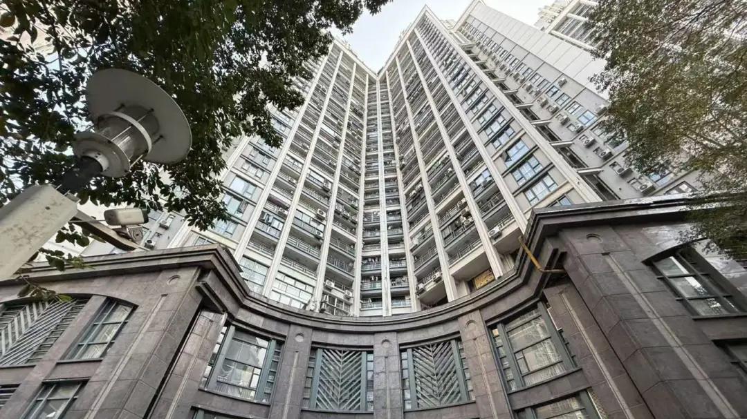 最低2万+！跑马地花园，为啥沦落至今？