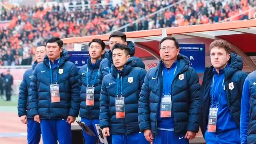 崔康熙还在！泰山官网被质疑，李平康：怕被喷？不敢放新主教练？