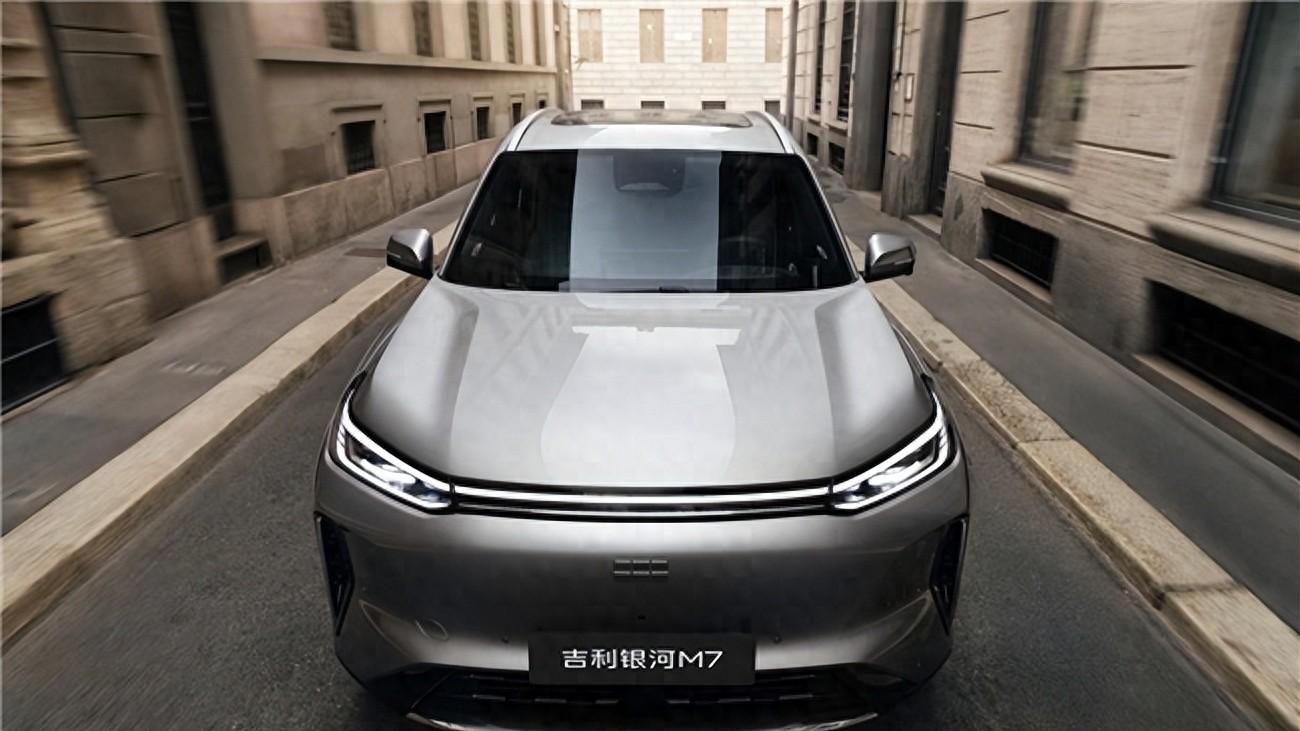 长续航+中式美，银河M7技术首秀太懂年轻人了