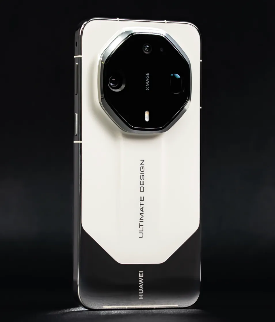苹果33.7%稳坐第一？华为Mate90仅11天狂卖43.6万台，国产旗舰有点慌！