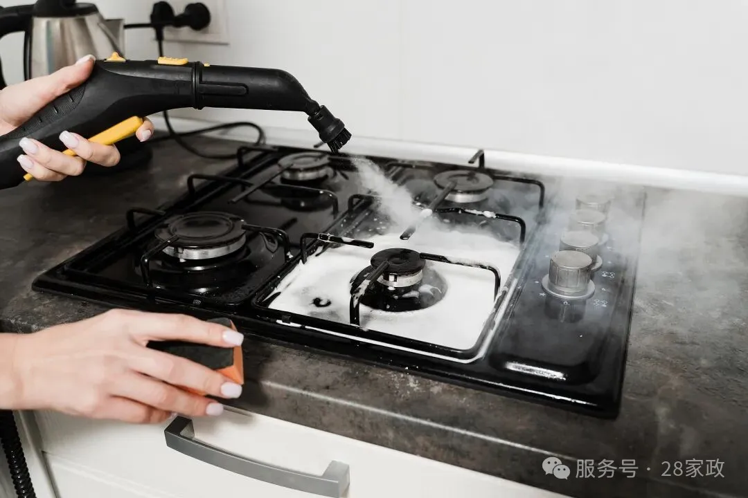 2026年哈尔滨年前家政市场分析：45位雇主排队抢人，28家政价格趋势预警