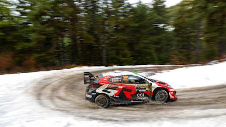 索尔伯格顶住蒙特雪，保持比赛控制，比赛时间为周六早晨