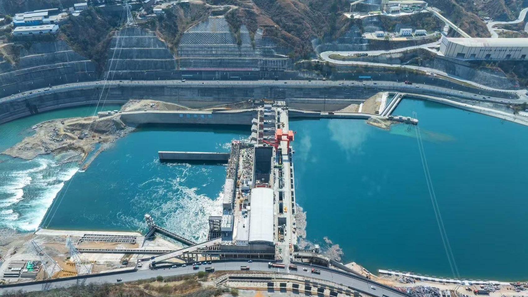 优越的自然地理条件，促使四川省率先迈入水电装机“亿千瓦时代”