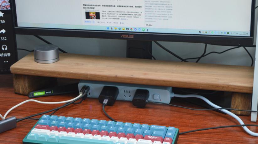 告别桌面乱局：奥睿科小瘦条插排体验