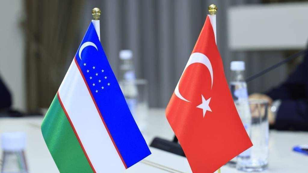 土耳其幕后操盘？乌兹别克斯坦大改俄式地名军衔，去俄化再升级