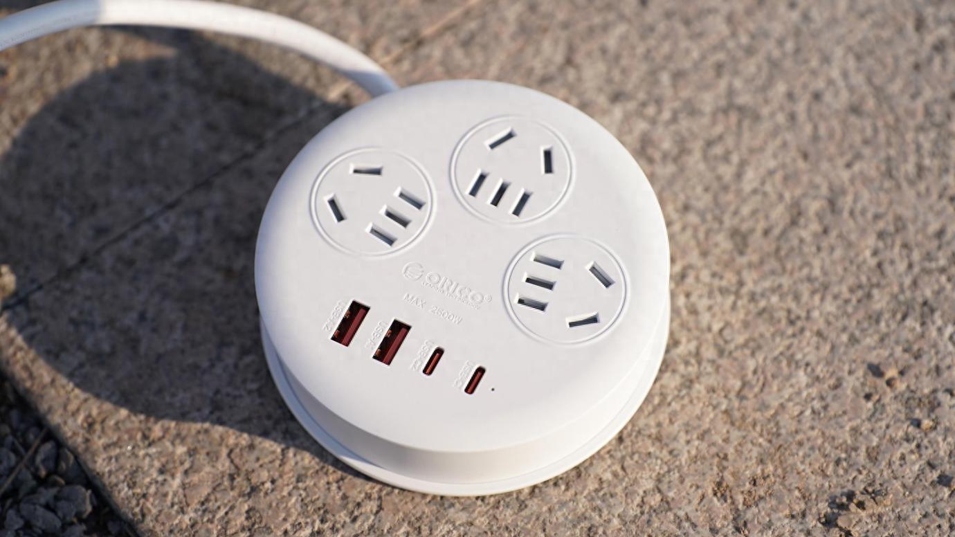 ORICO电小包插排：重新定义便携充电的“全能美学”