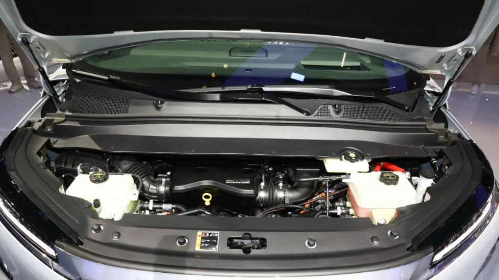 别克至境世家定位中大型MPV，43.99万，能打动务实家庭吗？