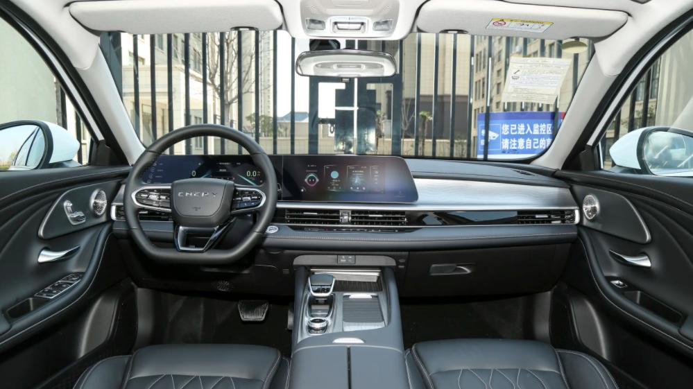 全方位评测艾瑞泽8底盘，滤震能力不错，无明显短板？