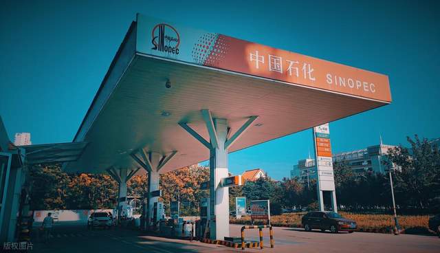 伊朗若封锁霍尔姆茨海峡，对全球股市、油价有什么影响？