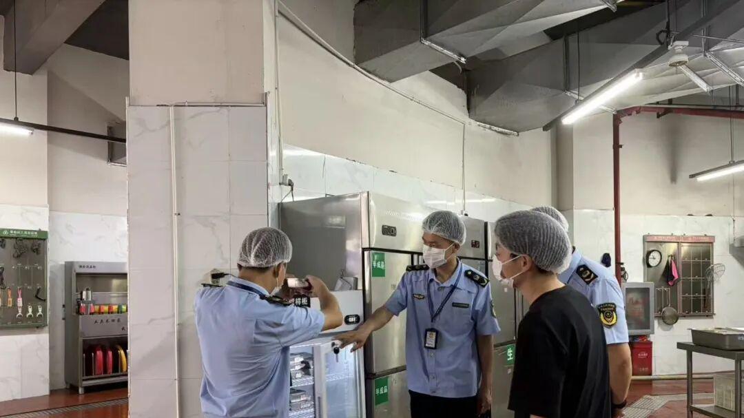 荆门市掇刀区市场监管局开展高考前校园食品专项检查