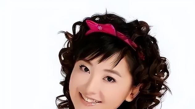 月亮姐姐退幕27年？不，她正把童年变成未来实验室