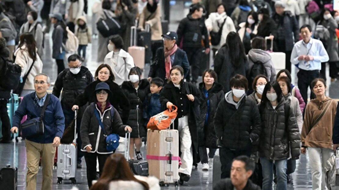 日本为什么流行夫妻分开回家过年