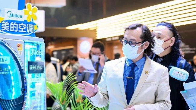 从“日本制造”到“学习中国”：AWE美的展区见证日本工匠精神的集体“补课”