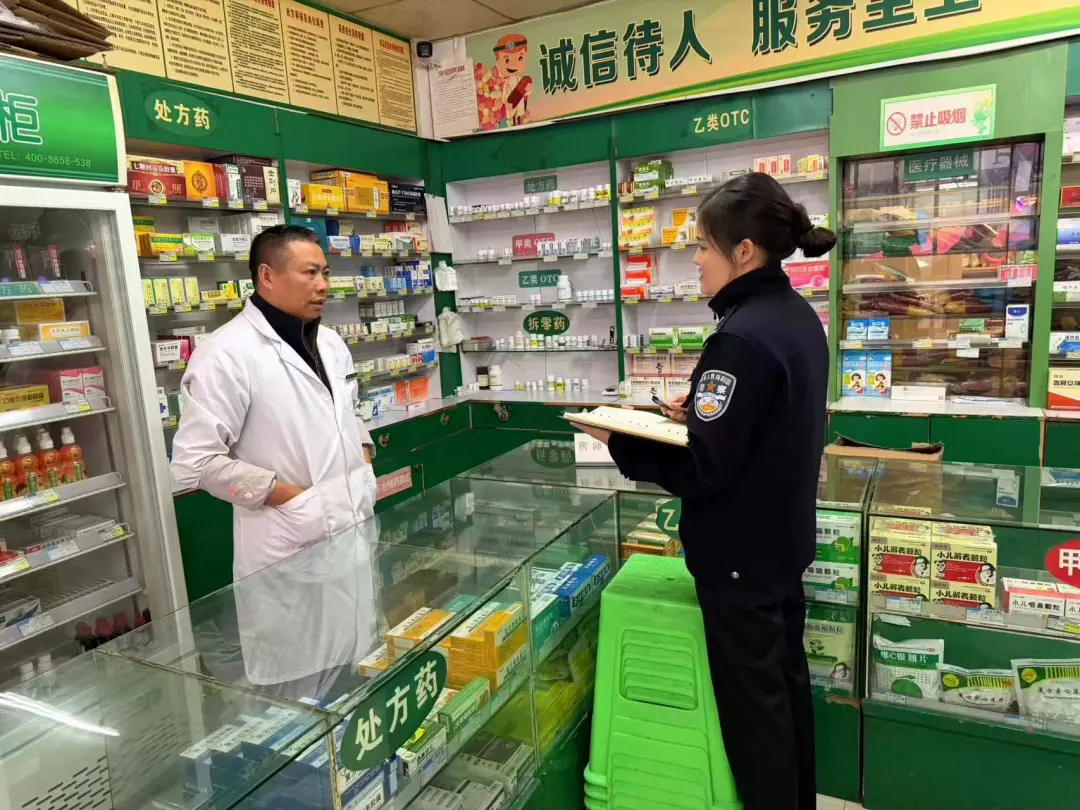 习水公安：学雷锋守初心  办实事暖民心