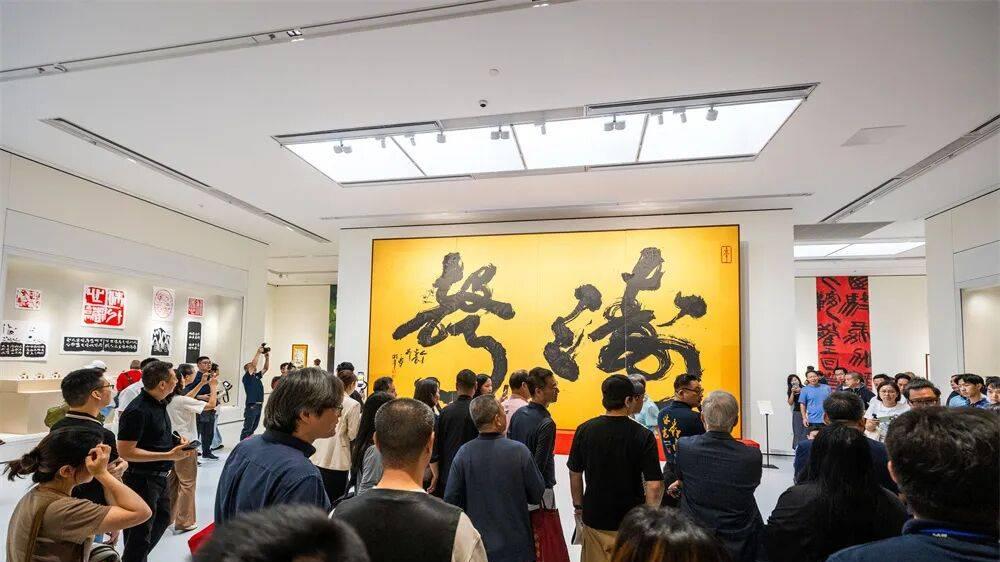 海派春潮 | “沐露岭南——韩天衡艺术回顾展”在广东美术馆新馆正式开幕！