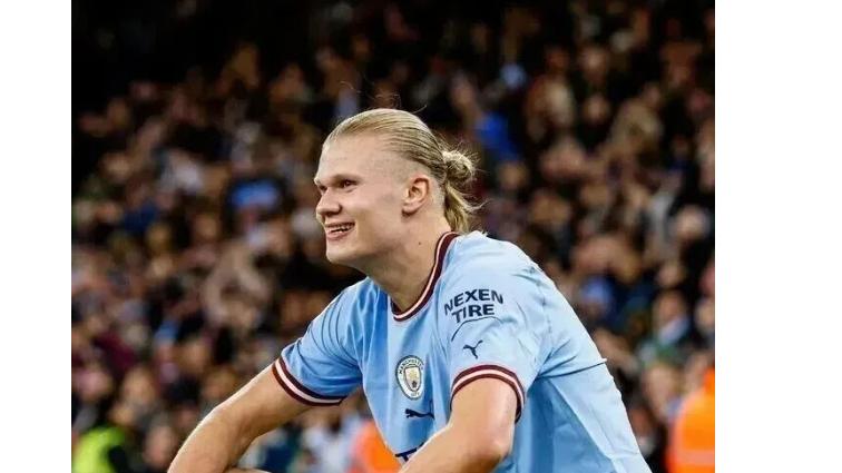 英足总杯：今日焦点：曼城 VS 利物浦！谁能更胜一筹？