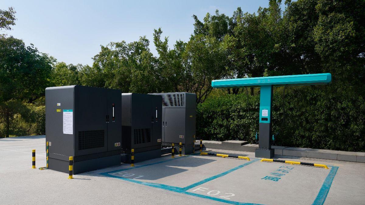 比亚迪发布“闪充中国”战略 硬核闪充技术树立行业新标杆