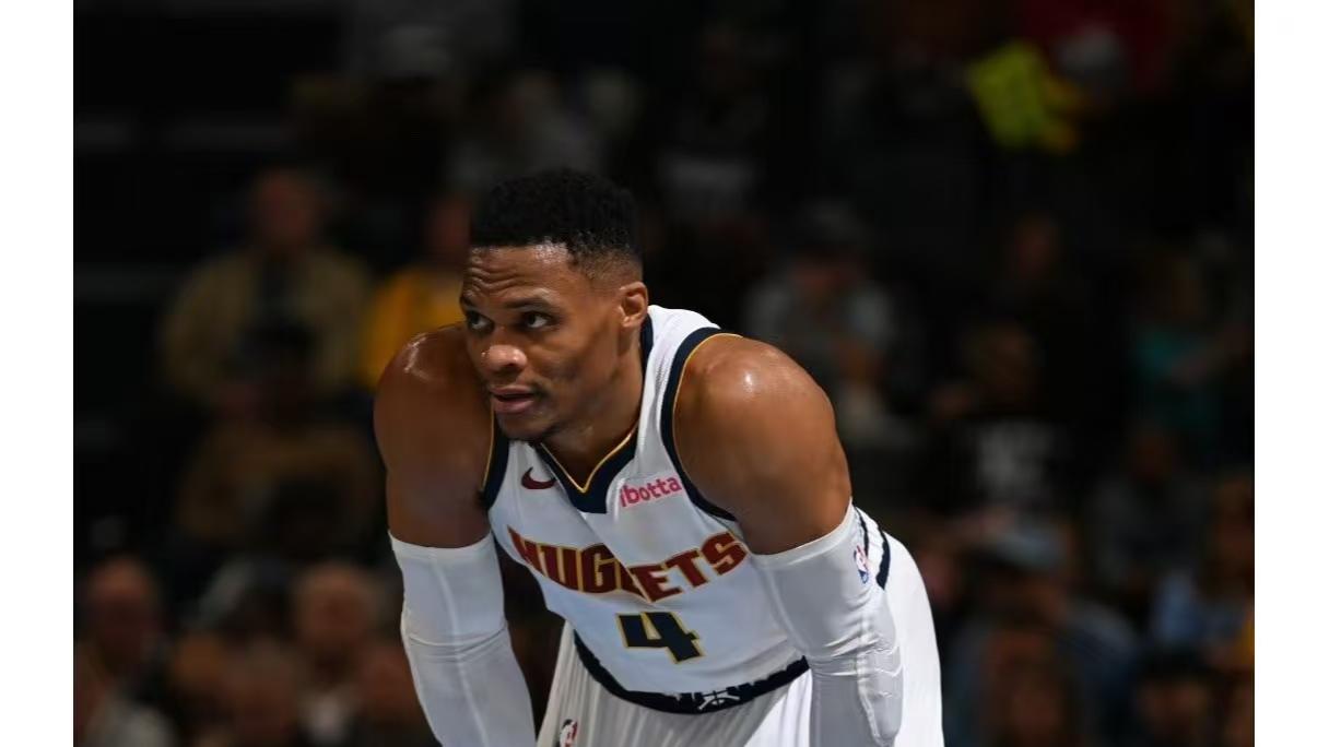 强队不要弱队不用，威少成了联盟最尴尬的老将，NBA生涯走到尽头