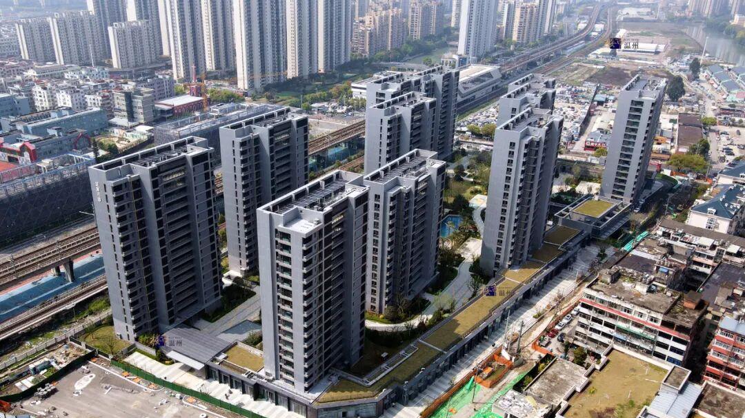影响重大！拿地4年、全新现房，这样的房价也卖不动！怎么回事？