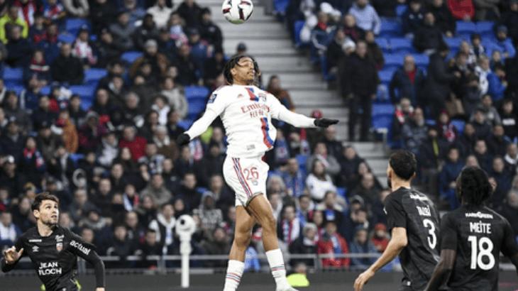 今日二串一赛事： 利雅新月 VS 费哈+年轻人VS里昂