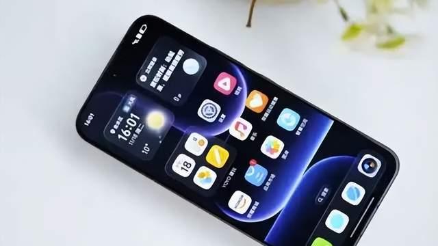 16GB+1TB跳水1300元，荣耀目前“最值得捡漏”的一款手机，且买且珍惜