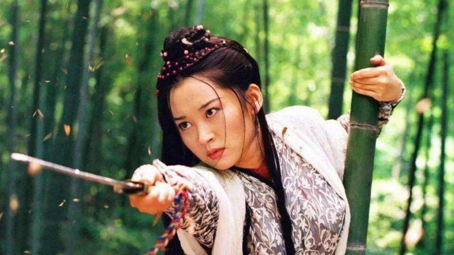 金庸笔下最怪的女主名字，年少时听了脸红耳赤，长大后却拍案叫绝