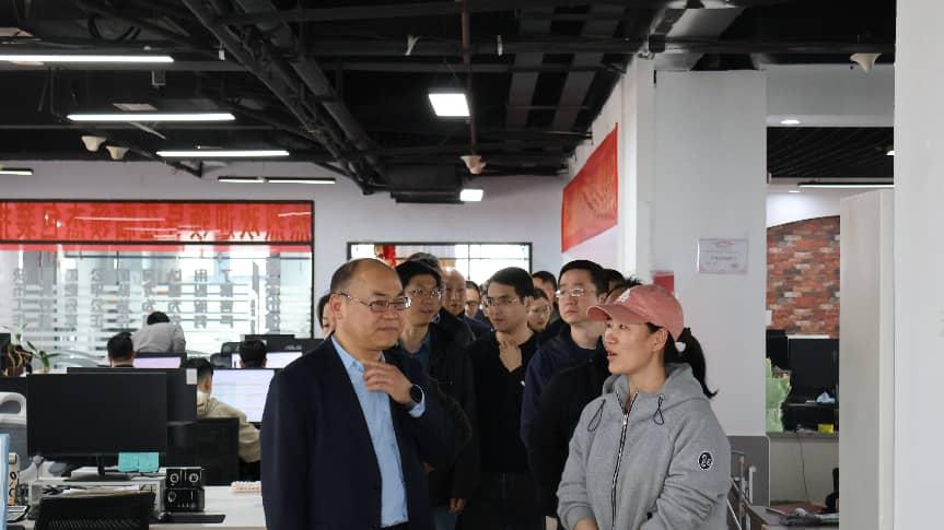 临沂市职业经理人协会走进领杰包装，探索高速增长的核心秘诀