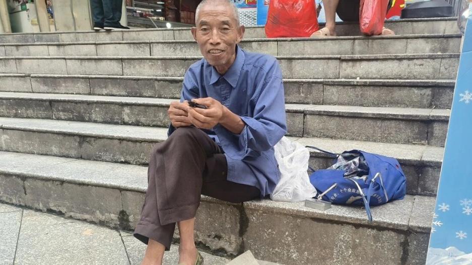 一些人生下来，就是为另一些人做陪衬