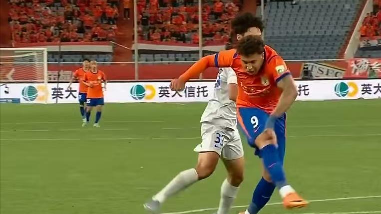3-0！2分钟2球！克雷桑逼急申花：只能用手进球，祈求裁判算进