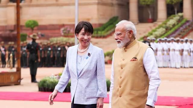 高市跑去印度认哥，莫迪嘴上喊美丽妹妹，签的全是对付中国的合同