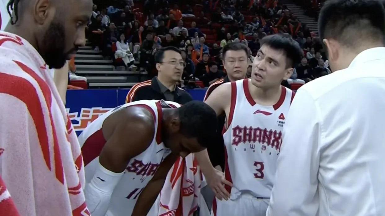 上海96-81山西！洛夫顿29分取得九连胜，山西外援砍60分