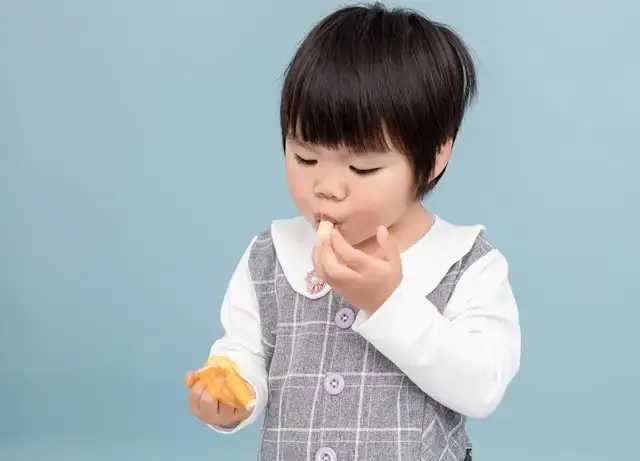 用食物学形状：“三角形的三明治像小山”，吃饭变游戏！